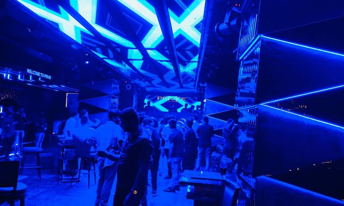 The Buzzing and Expensive Bars of Delhi With Price Bars in Delhi Bars in Delhi
