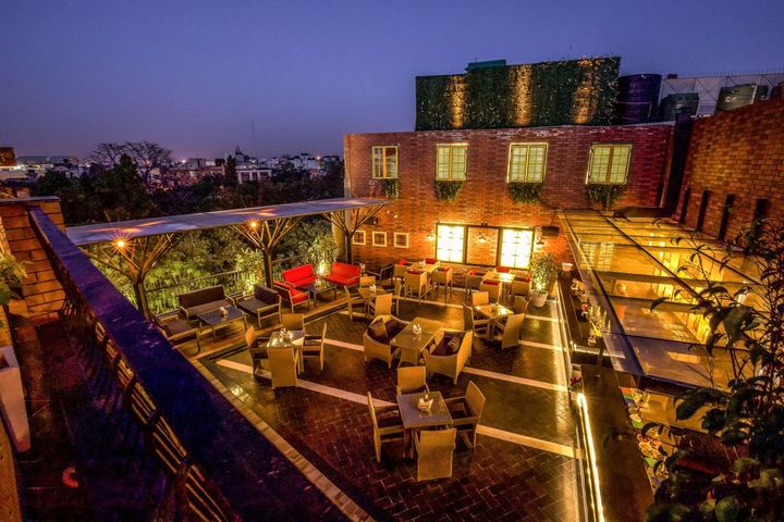 The Buzzing and Expensive Bars of Delhi With Price Bars in Delhi Uncultured Cafe & Bar