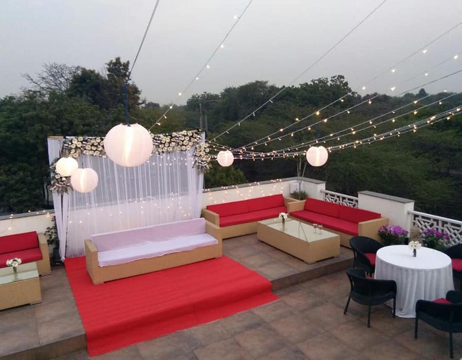 15 best cafes in South Delhi for couples 15 best cafes in south Delhi for couples Rooh cafe