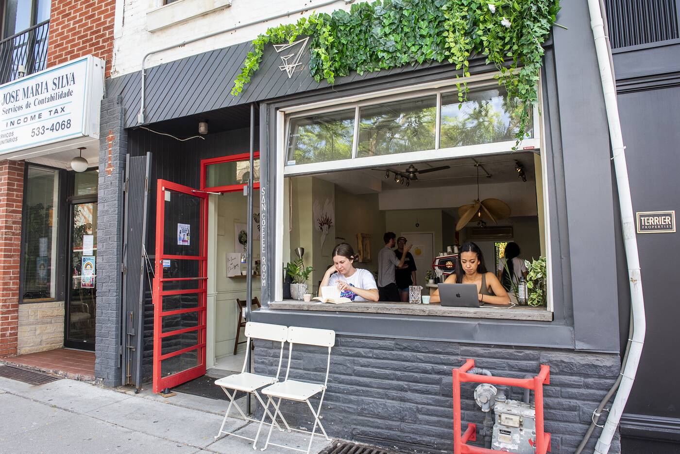 20 cutest cafes in Toronto - To Work Study & Even Best For a Date cutest cafes in Toronto 135 Ossington