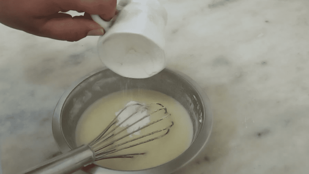 how to make suji and maida cake